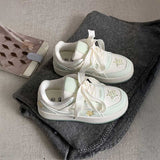 デザインスターステッチスニーカー