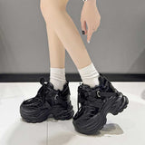 レザータッチベルトスニーカー