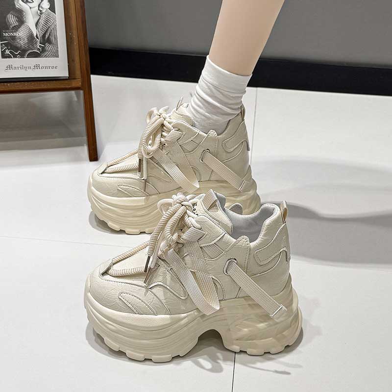 レザータッチベルトスニーカー