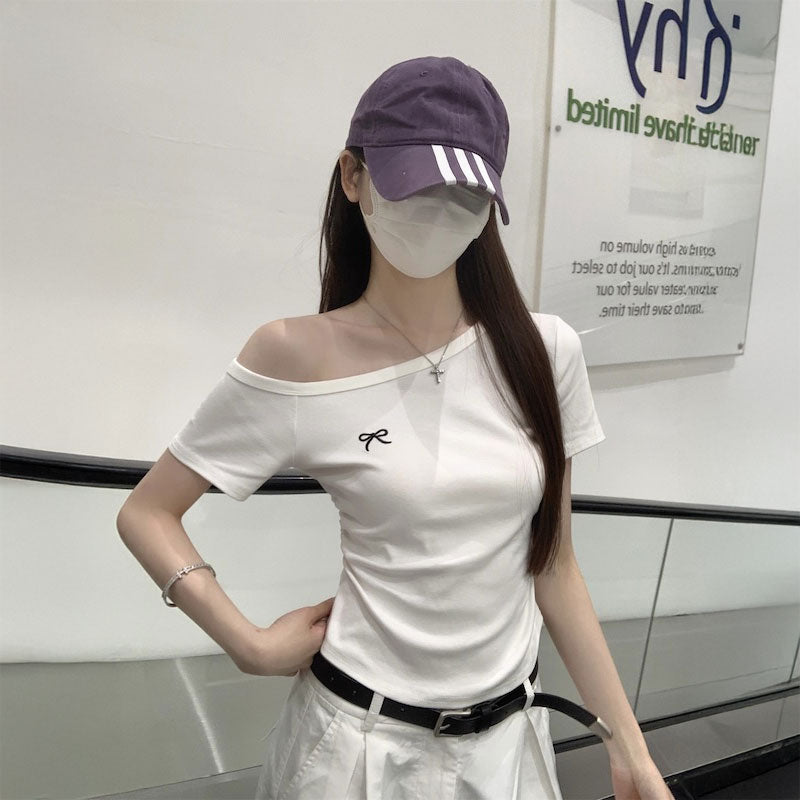 ワンショルダーリボン刺繍Tシャツ