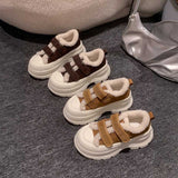 ダブルベルクロムートンスニーカー