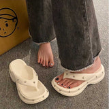 厚底スタースタッズトングサンダル