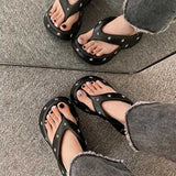 厚底スタースタッズトングサンダル