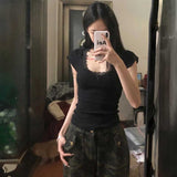 エンドレースUネックTシャツ