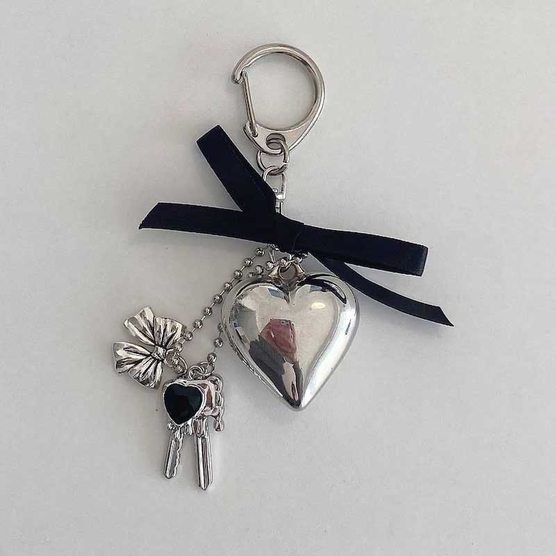 ハートリボンモチーフシルバーチャーム