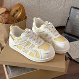 サイドラインスポーツスニーカー