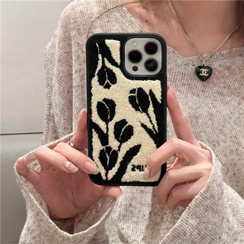 チューリップタフティングiPhoneケース