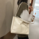 シンプルレザートートバッグ